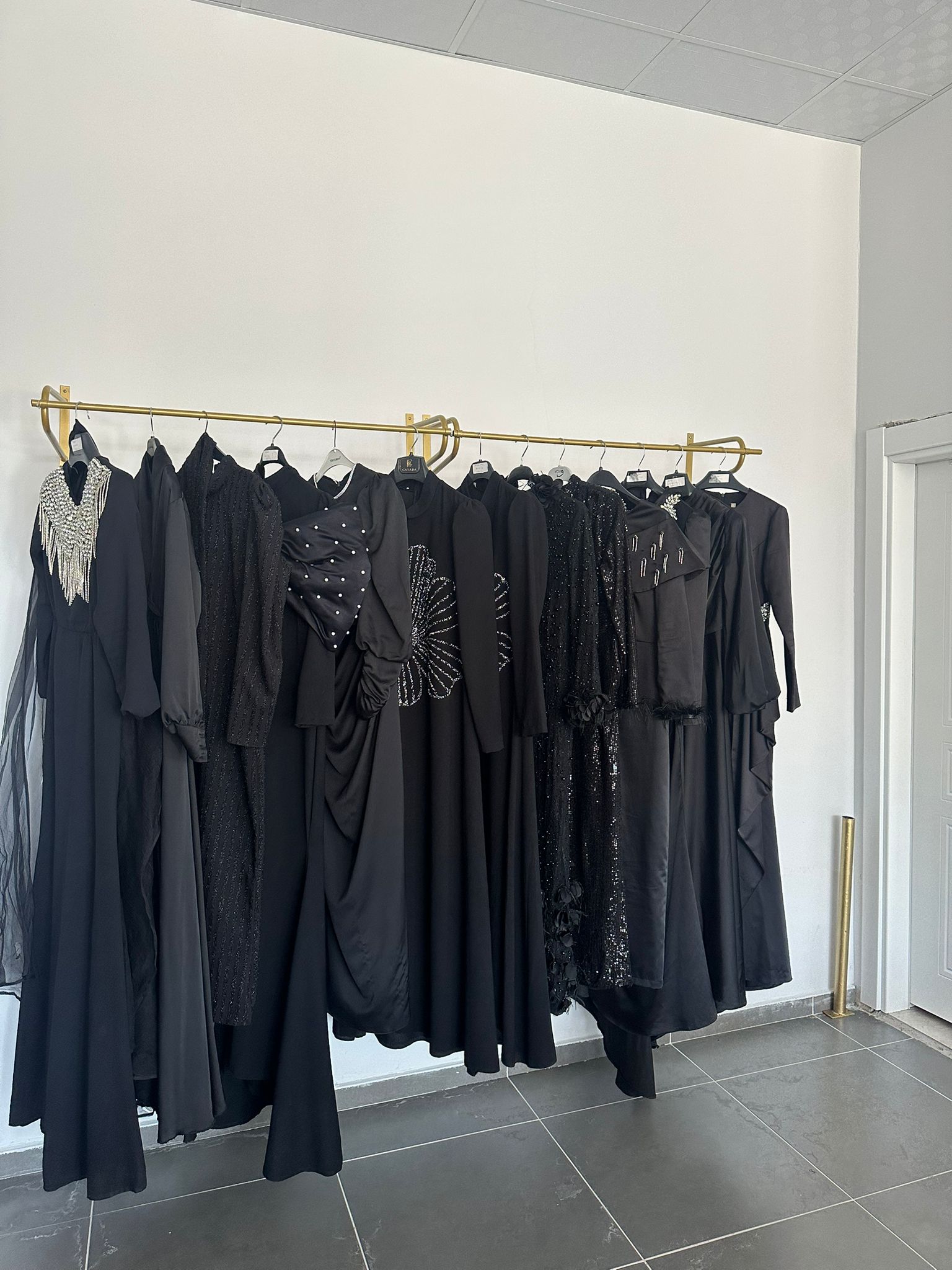 Dress house