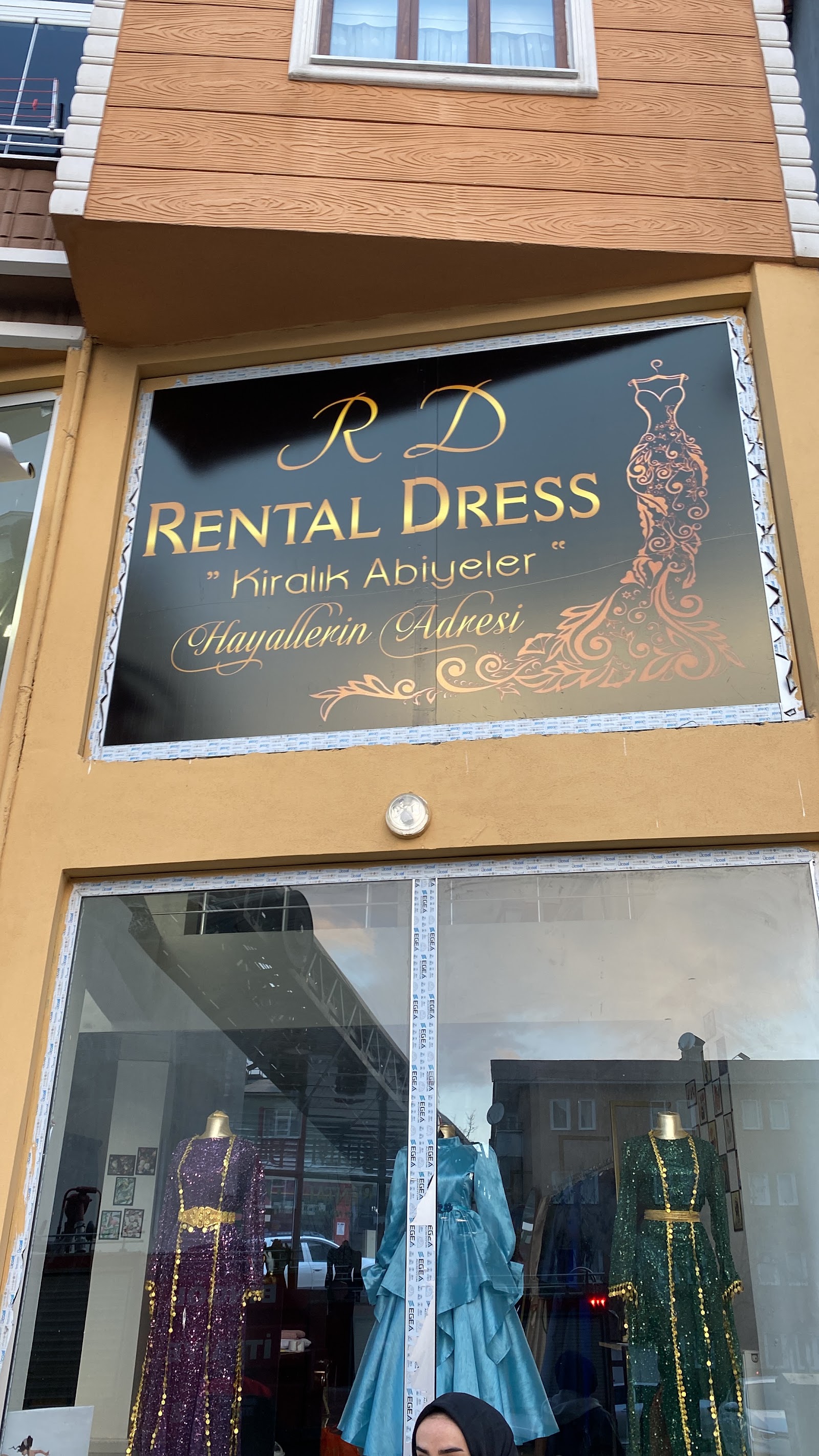 Rental dress bingol